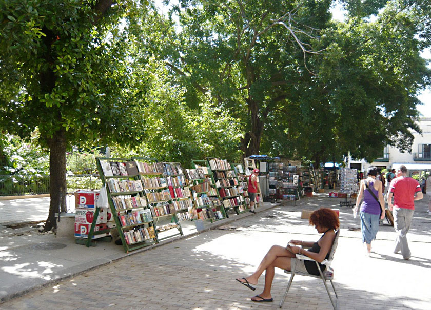 ハバナ旧市街の路上アクティビティとは？ 米国交正常化で変わりゆくキューバの首都を歩く