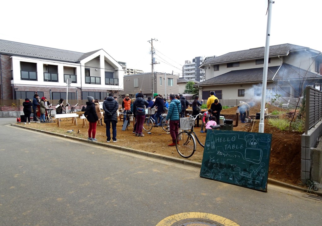 空き地で挑戦する新たな暮らしの実験　～“HELLO TABLE”にお邪魔してきました～