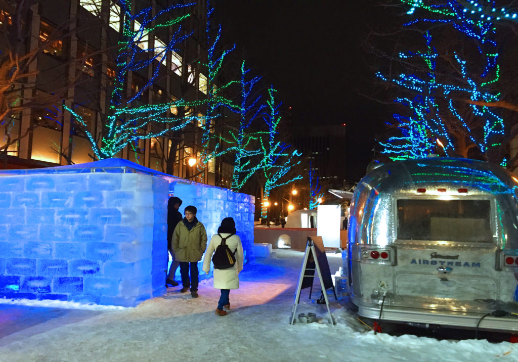 雪まつりだけじゃない！？ビルの谷間で雪と光のインスタレーション「SAPPORO YUKI TERRACE 2017」#レポート