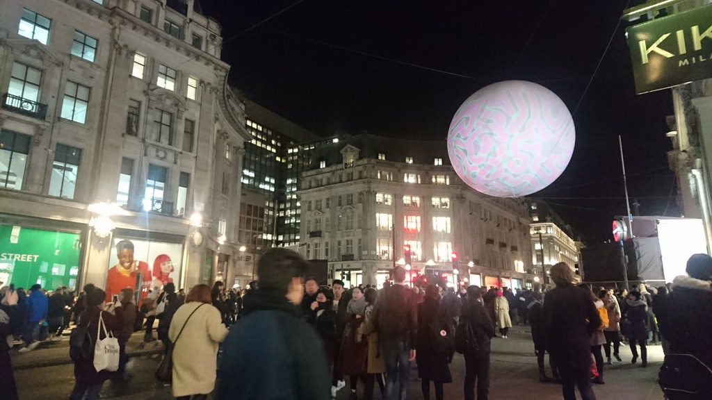 常設目指す歩行者天国でパブリックアートを満喫！ ロンドンの冬を彩る光の祭典「リュミエール・ロンドン 2018」