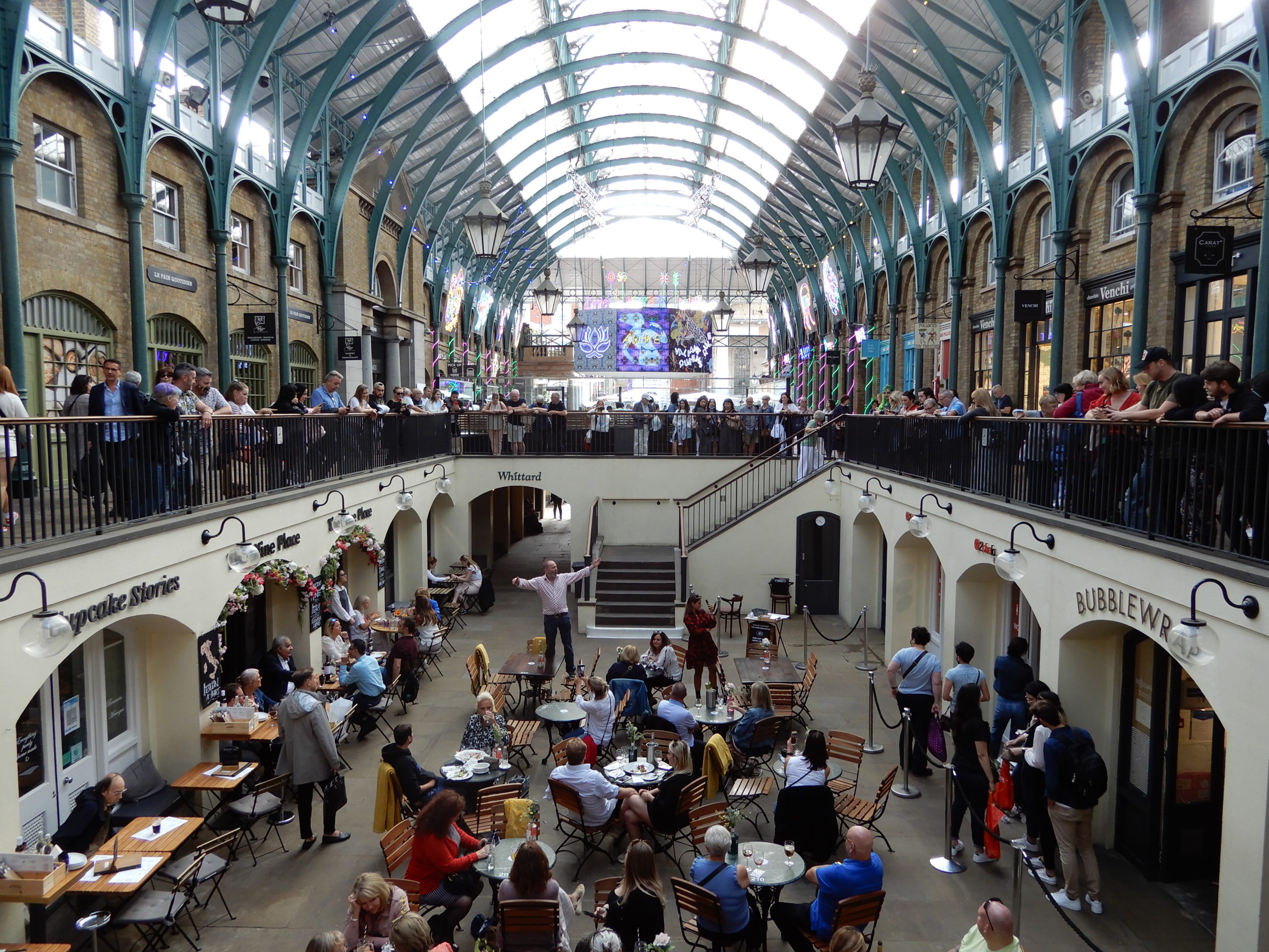 暮らしの中に散りばめられたアート 	ロンドンと日本のストリートからみるまちの違い