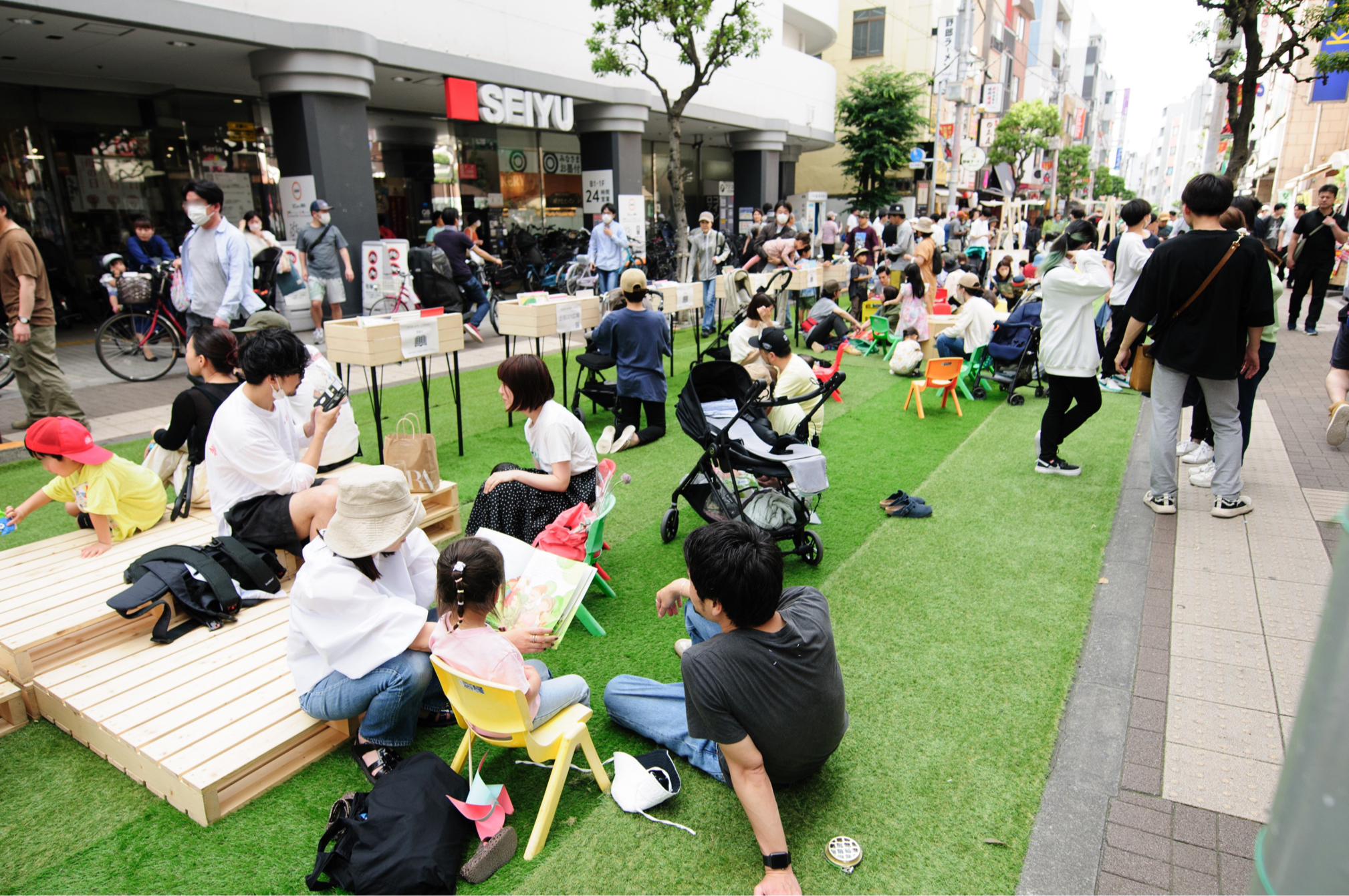 往来の多様性を取り戻す。三軒茶屋まちづくりにみる茶沢通りのウォーカビリティの未来