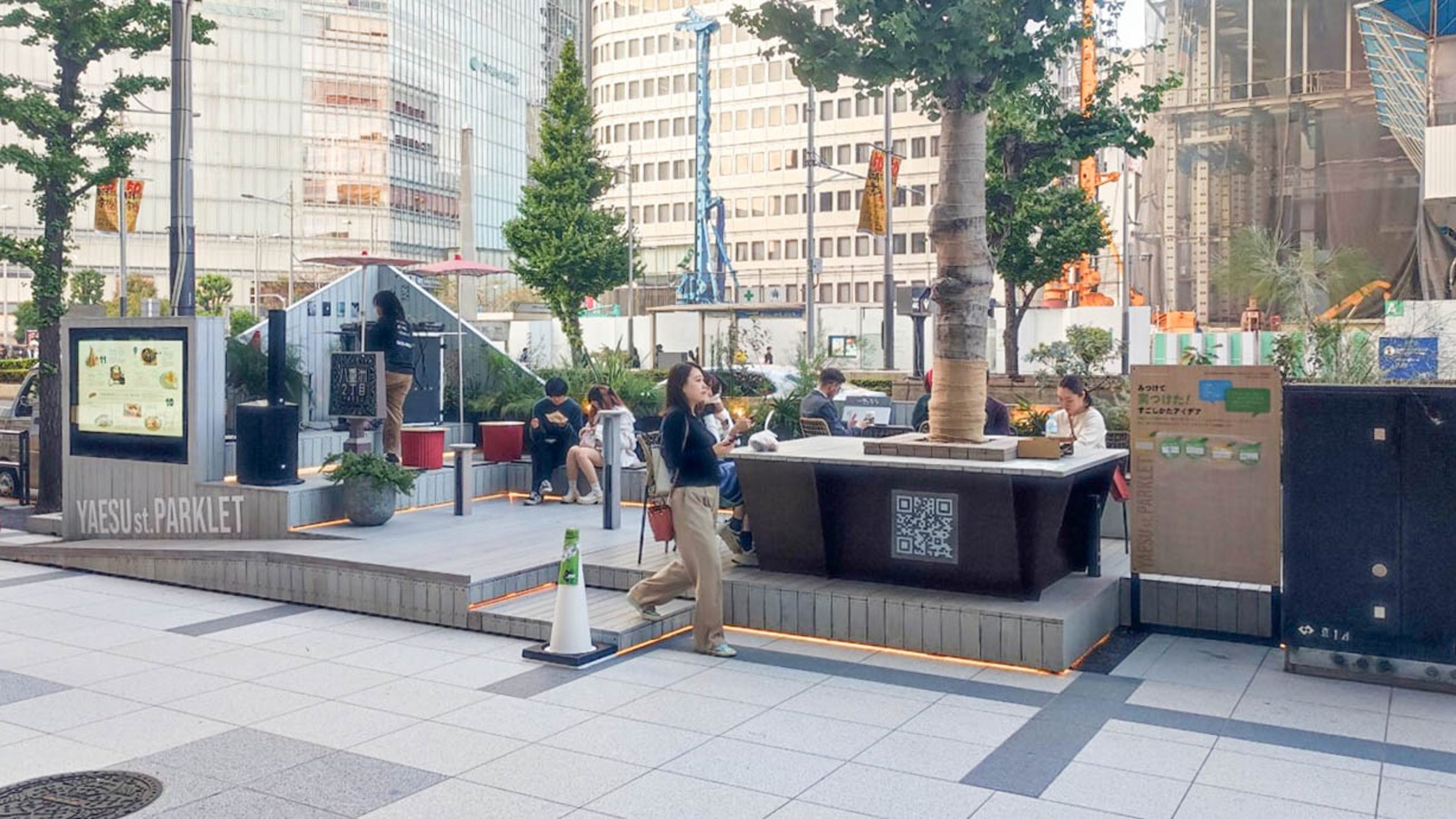 交通環境の転換点│東京駅八重洲通りの社会実験YAESU st. PARKLET